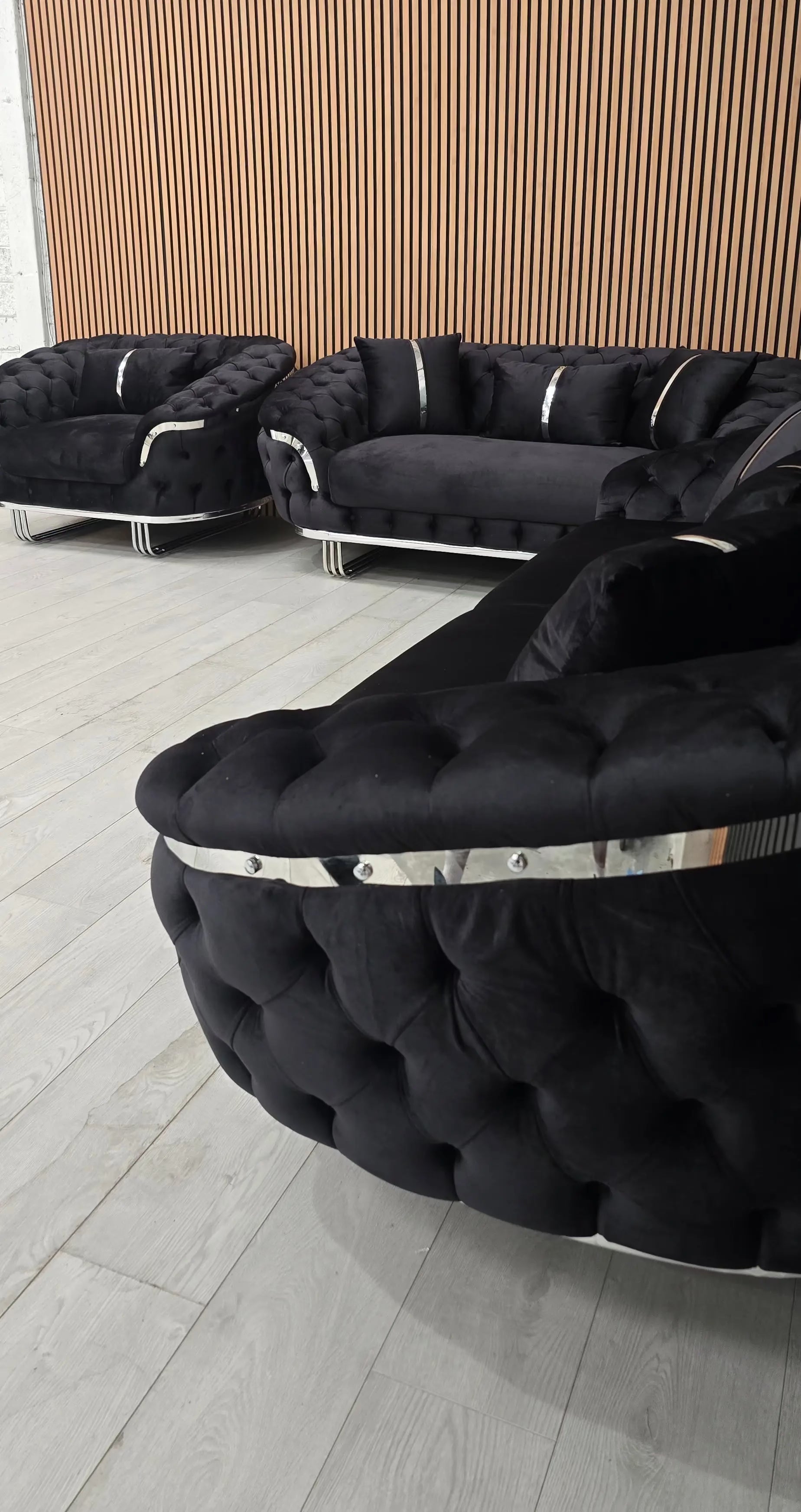 Kingston 3+2+1 Black Velvet Sofa Set – Chrome Detailing | Luxury Modern Suite