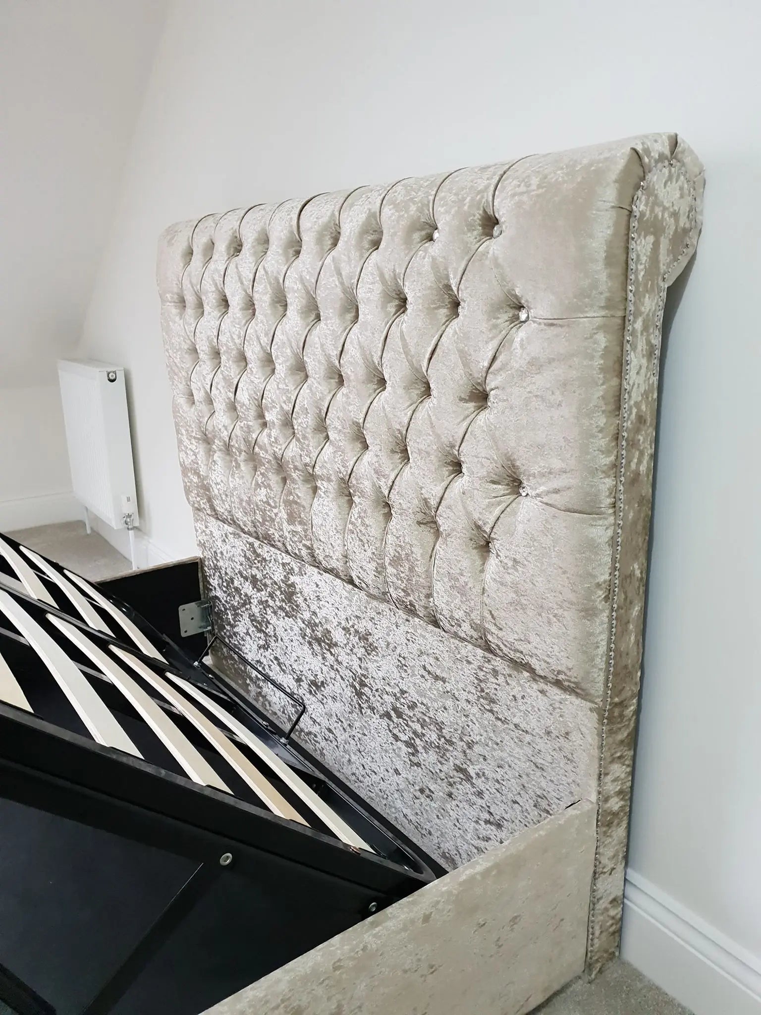 Sleigh Ottoman Gaslift Chesterfield Crushed Velvet Storage Bed – Bespoke Handmade Design