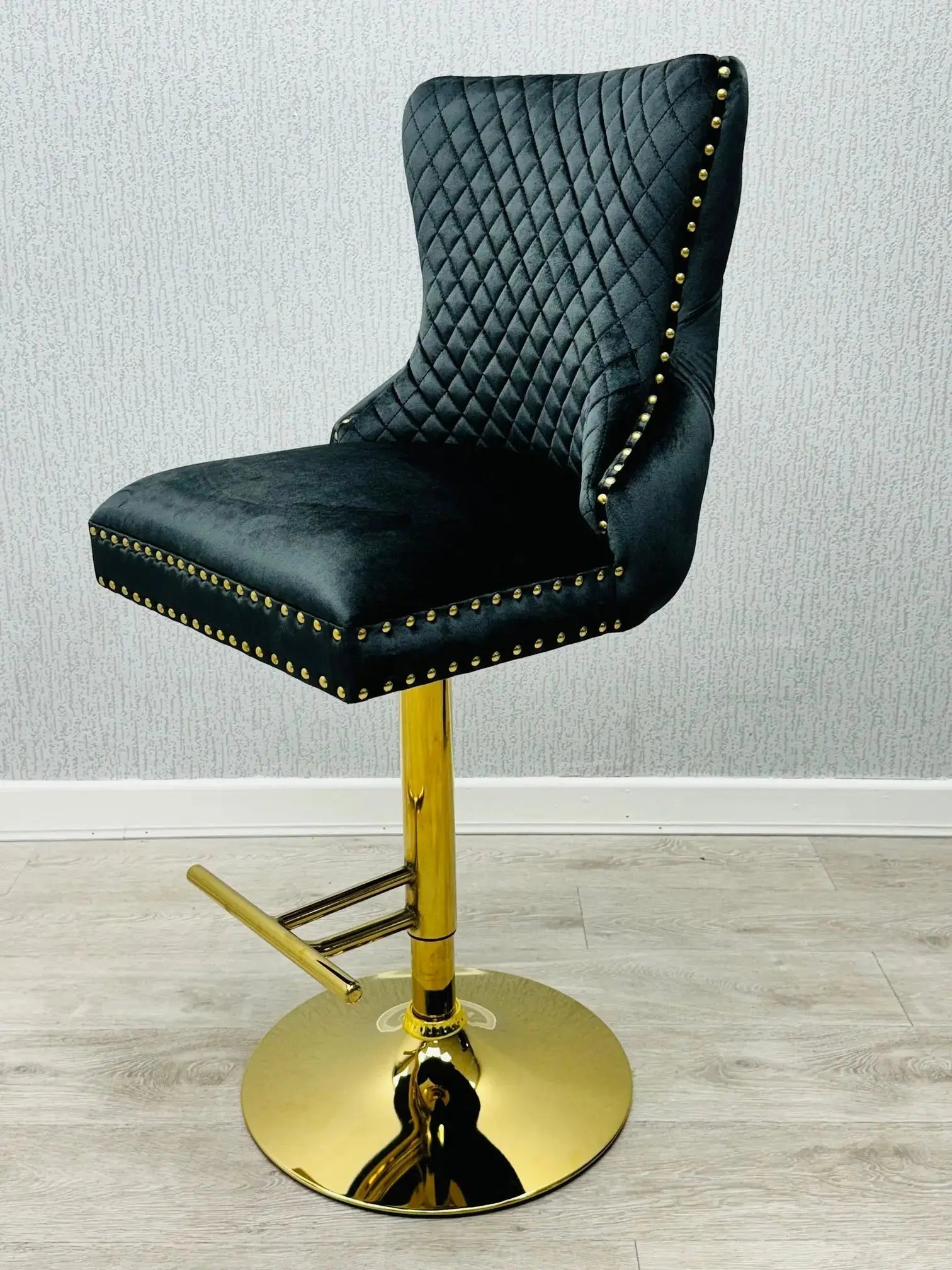 Victoria Barstool Lion Knocker