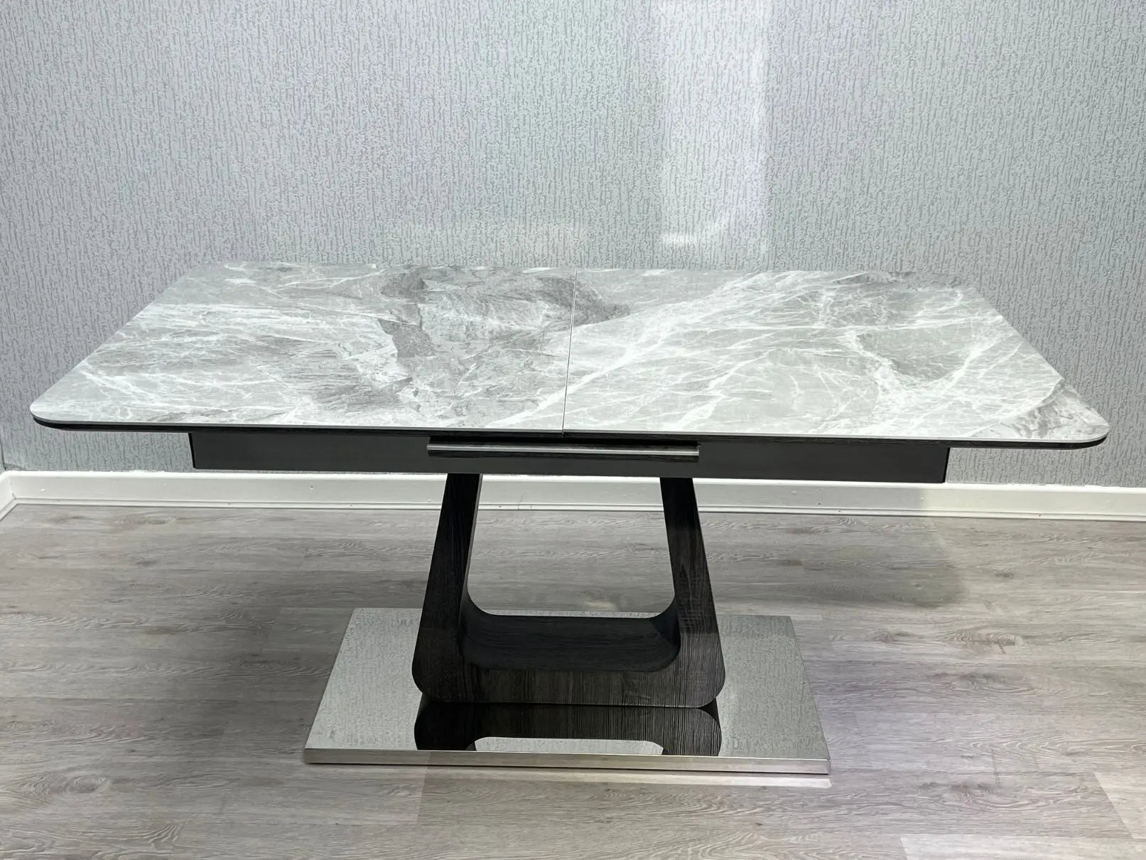 Zermatt Extendable Grey Ceramic Dining Table – 160cm to 200cm