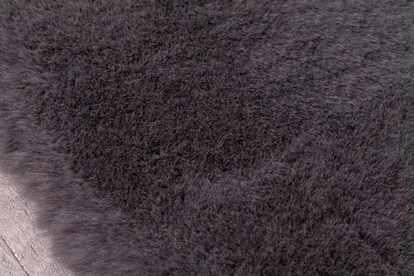 LUXE FAUX FUR RUG PLAIN CHARCOAL