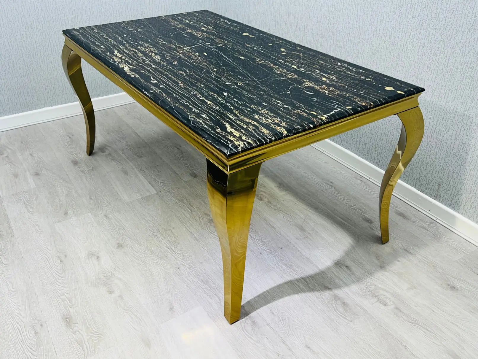 Sofia Marble Dining Table – Black or Cream, Gold Frame