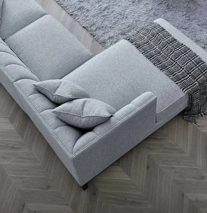 Aluxo Cooper Corner Group in Dolphin Boucle